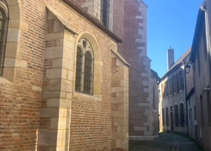 La Caleche, La Diligence, Centre St Jean De Losne
