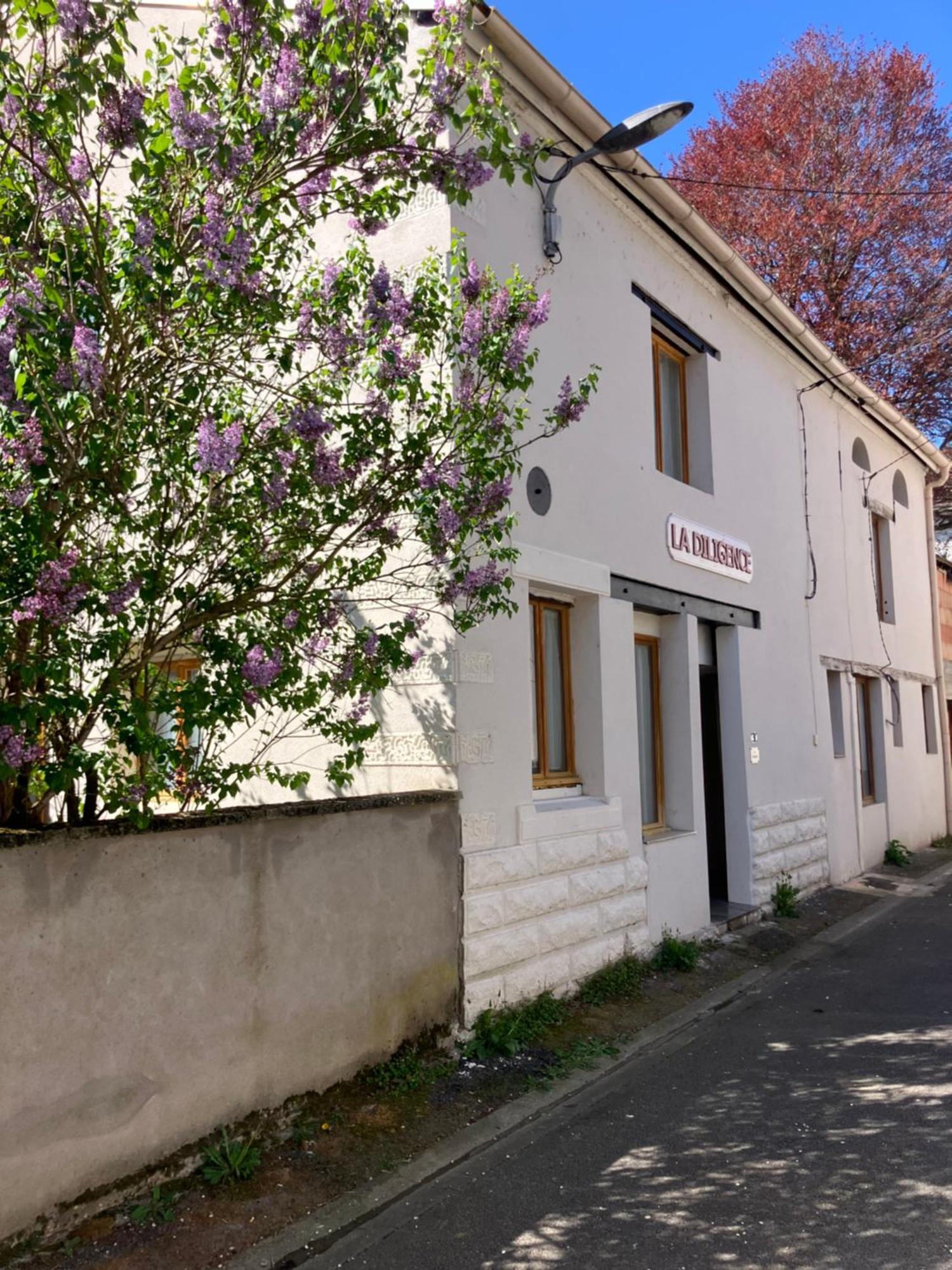 La Caleche, La Diligence, Centre St Jean De Losne
